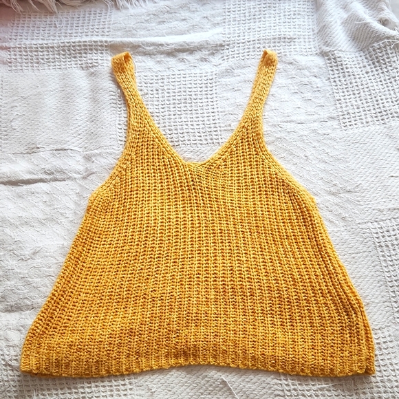 Mustard yellow tank top by Moon and Madison (size M) - Picture 1 of 4